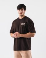 klær T442215 sjokoladebrun kryptisk t-skjorte unisex Alphalete