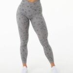 klær T442443 småsteinstrykk steingrå overflate power legging kvinner Alphalete