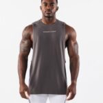 klær T442575 støvete betonggrå aa airtech cutoff menn Alphalete