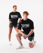 klær T442218 svart varsity t-skjorte unisex Alphalete